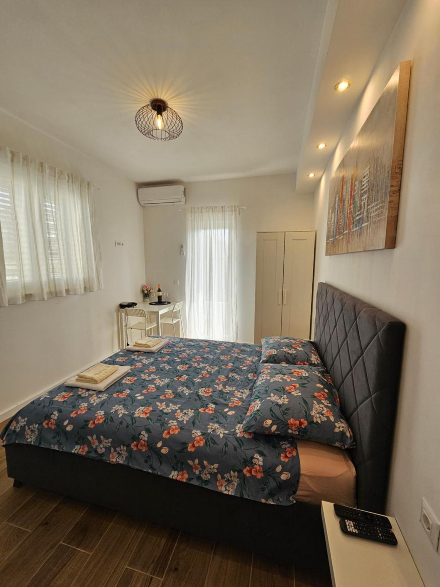 Room Ela Donji Seget Dış mekan fotoğraf